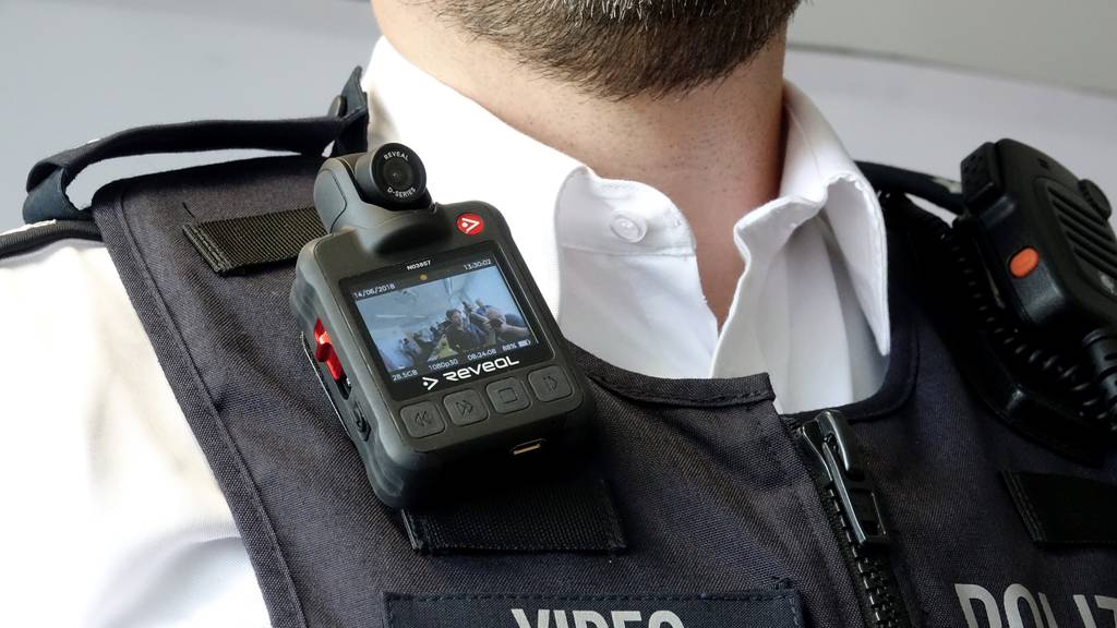 Die Polizei führt Bodycams ein – das sagt die Politik dazu
