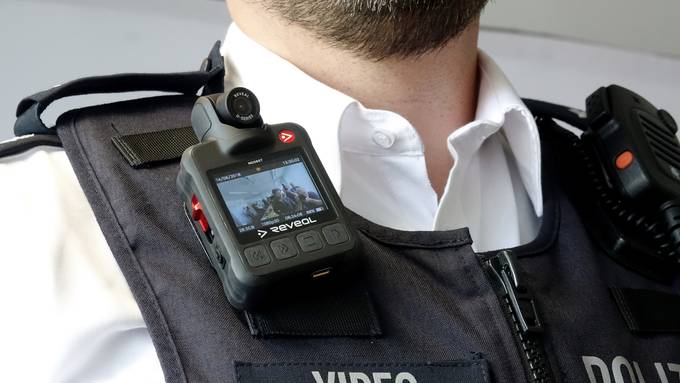 Die Polizei führt Bodycams ein – das sagt die Politik dazu