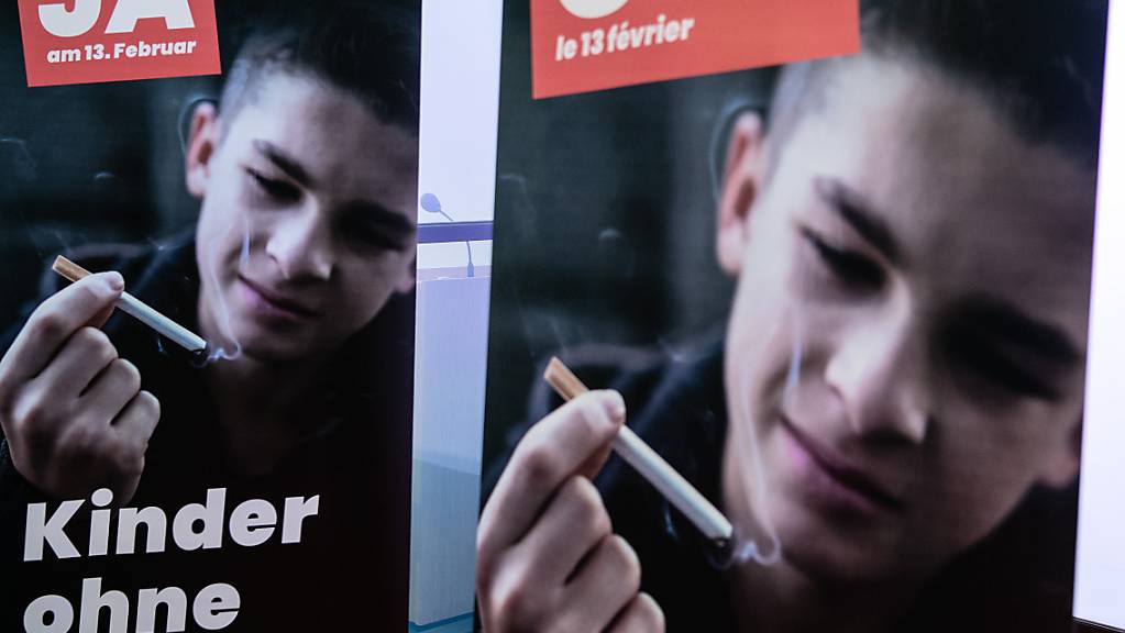 Die Kampagne für ein Tabakwerbeverbot wirkt gemäss der Umfrage. (Archivbild)