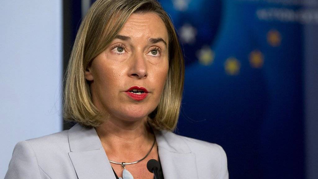 EU-Aussenbeauftragte Federica Mogherini hat nach einem Krisentreffen mit dem iranischen Aussenminister Mohammed Dschawad Sarif die USA aufgefordert, an dem internationalen Atomabkommen mit Iran festzuhalten.
