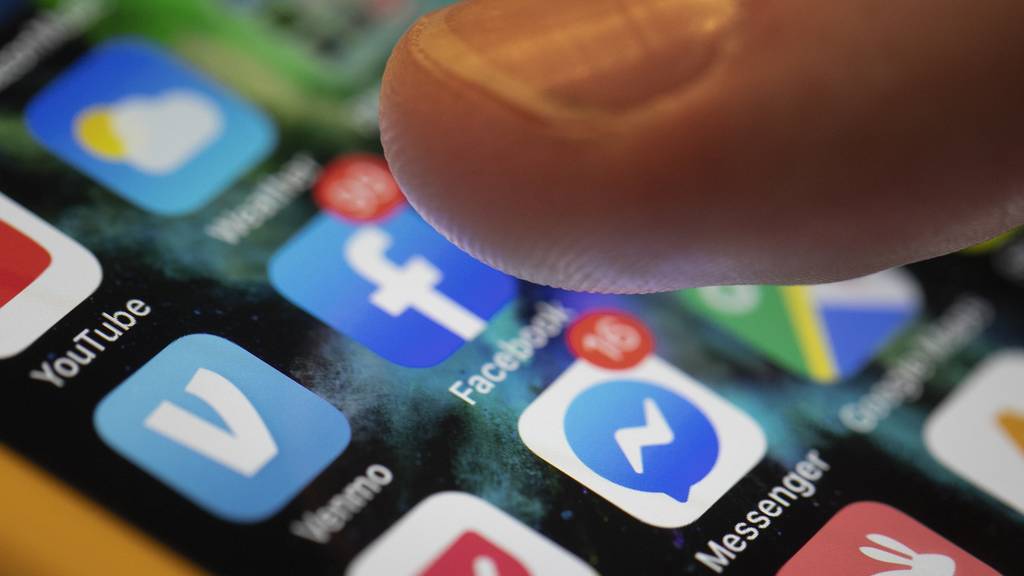 Der Einfluss von sozialen Medien auf die Meinungsbildung ist beschränkt. Zu diesem Schluss kommt eine Studie des Bundes.