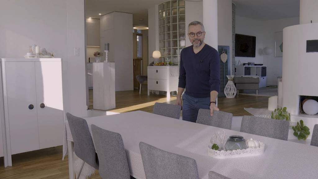 Traum in Weiss: Tom zeigt das helle Zuhause seiner Patchworkfamilie