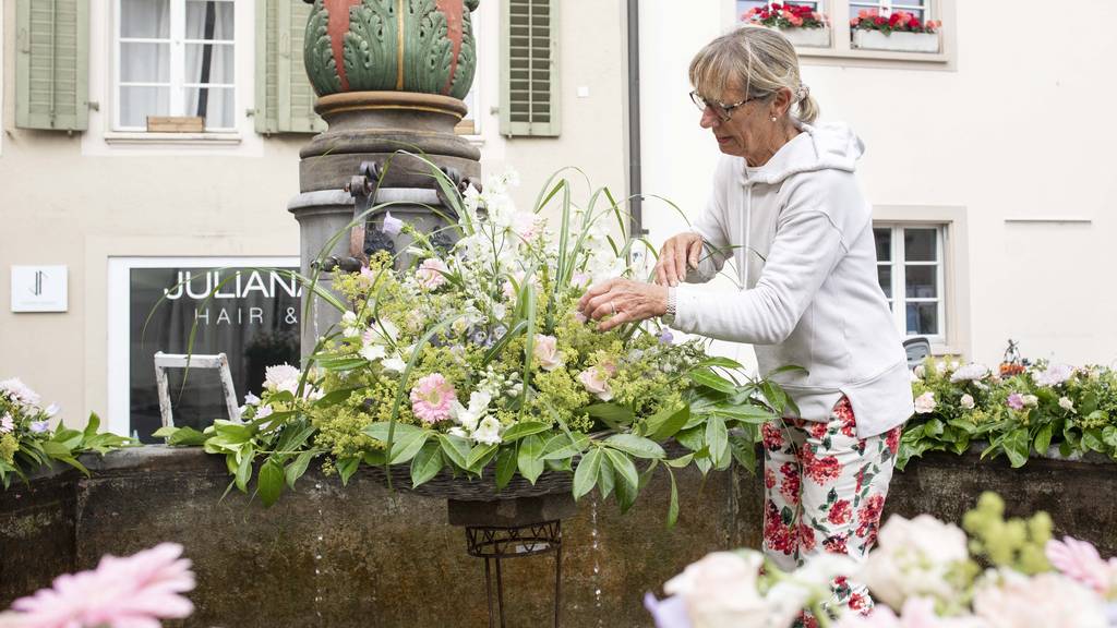 Stadt Aarau sucht Unterstützung für die Blumenfrauen