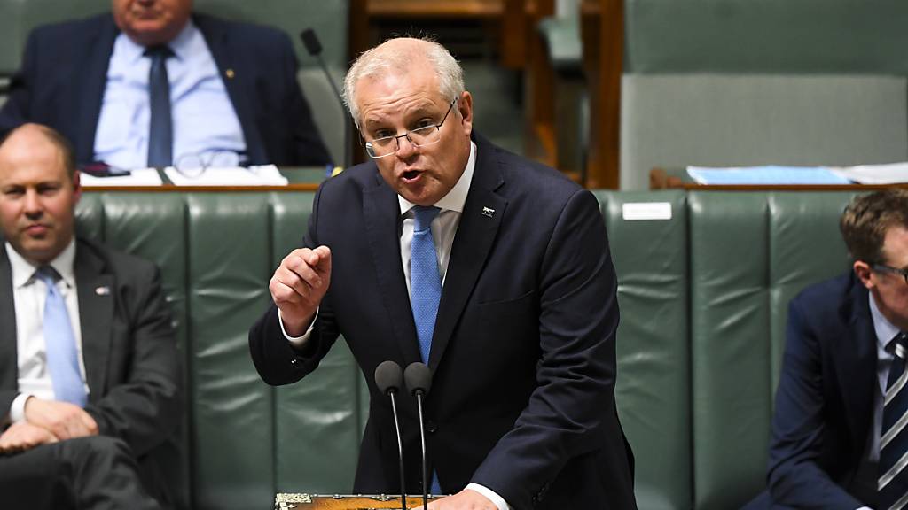 Australian Prime Minister Scott Morrison speaks during House of Representatives Question Time at Parliament House in Canberra, Thursday, November 12, 2020. (AAP Image/Lukas Coch) NO ARCHIVING