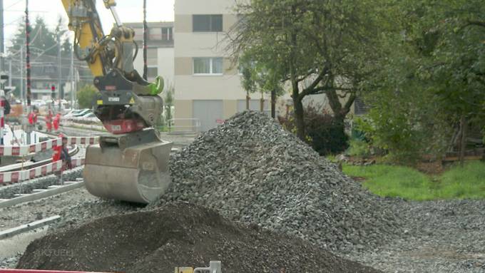 Neuer Bahnhof Oberkulm versperrt Garagentor von Anwohnerin