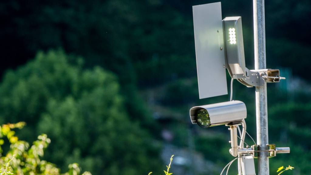 Töfffahrer rast mit 118 km/h durch Erlen TG