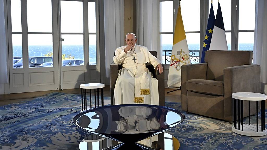 Papst Franziskus hat mit Blick auf die Migration von Afrika über das Mittelmeer nach Europa vor Abschottung und Panikmache gewarnt. Foto: Andrea Solaro/Agence France Press/AP/dpa