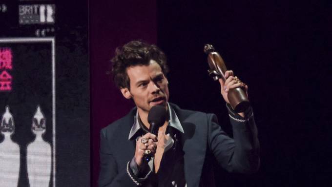 Harry Styles räumt vier Brit Awards ab