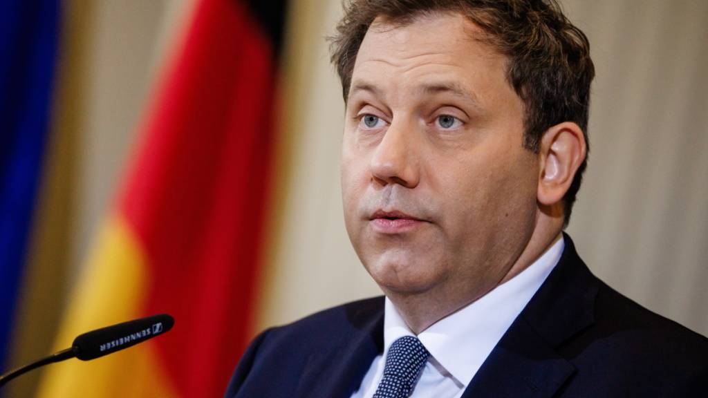 Der deutsche Finanzminister Klingbeil sieht in den Folgen des Iran-Kriegs eine «ernsthafte Bedrohung für die Weltwirtschaft». (Archivbild)