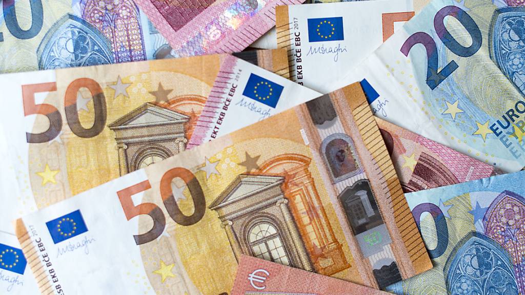 In vielen Ländern zahlt man schon lange mit Euro. Und früher? (Symbolbild)