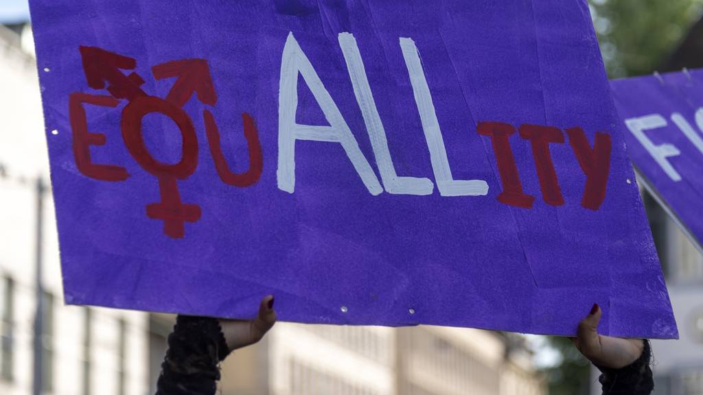 Gewerkschaftsbund beschliesst Frauenstreik für Juni 2023