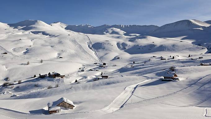 Bündner Skigebiet kündigt Zertifikatspflicht für Wintersaison an