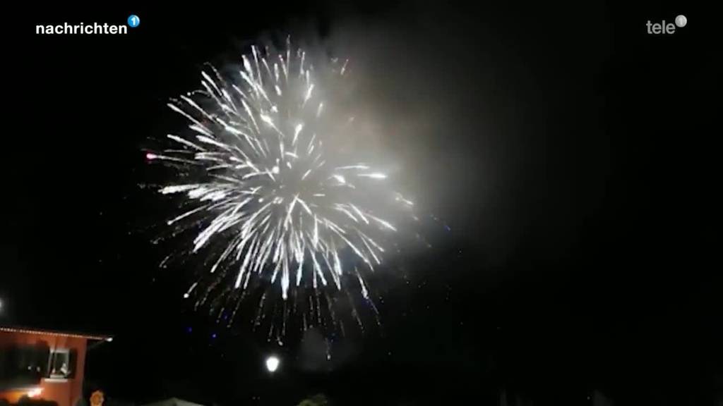 Stadt Zug überrascht Bevölkerung mit 1.-August-Feuerwerk