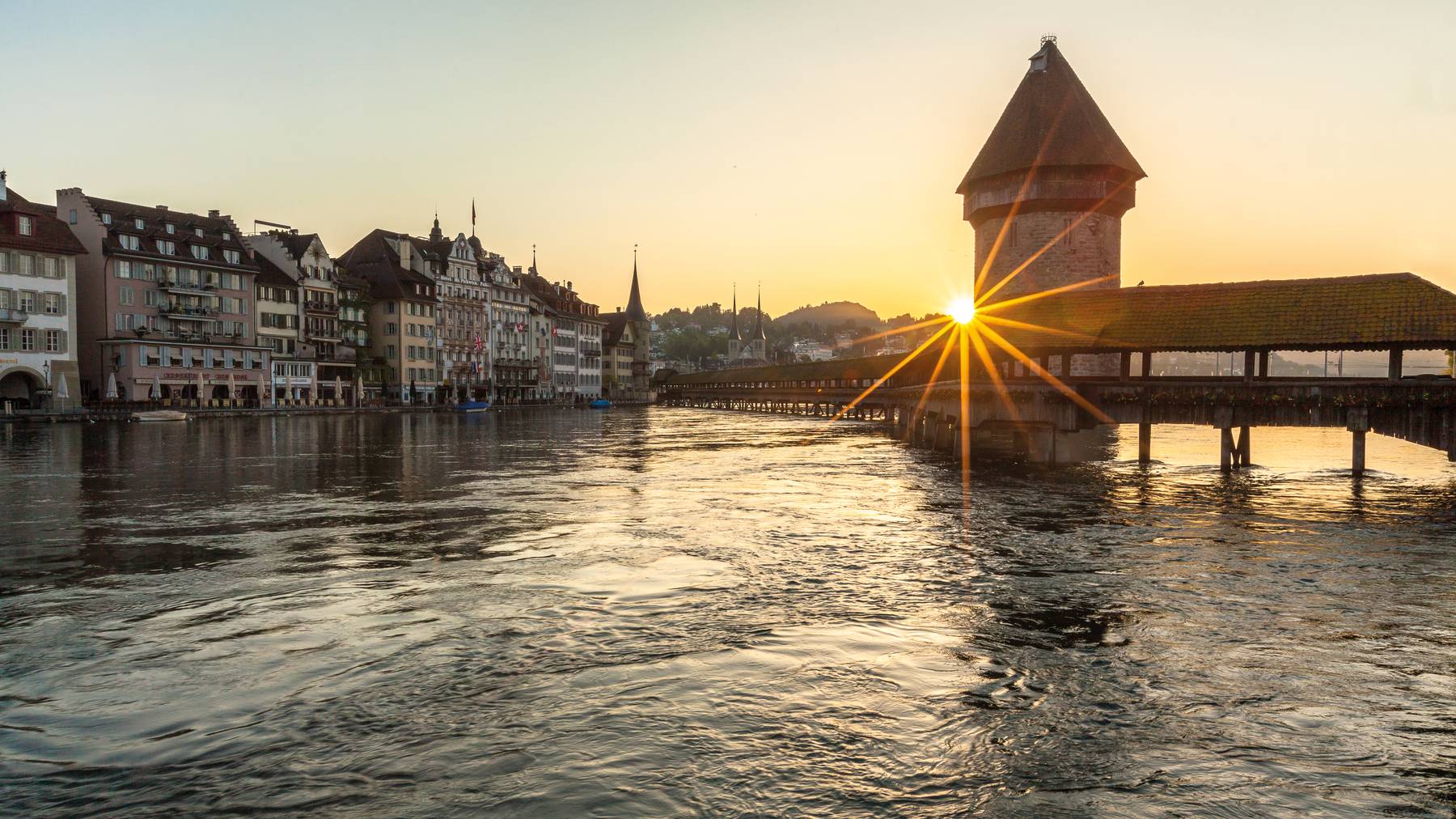 Die Kappelbrücke in Luzern ist nicht nur für Touristen interessant.