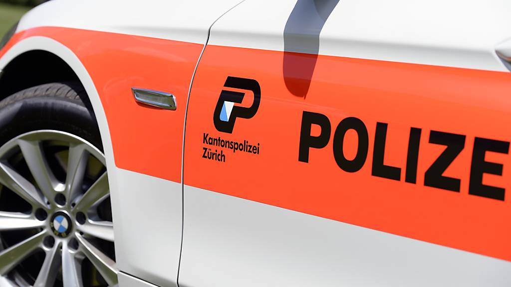 Bei einem Unfall in Birmensdorf wurden am Montagabend zwei Personen verletzt.