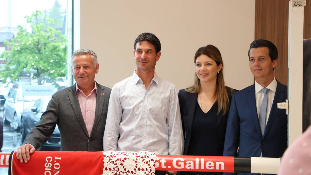 Equipenchef Andy Kistler, Springreiter Steve Guerdat, Nayla Stössel und Sportchef Thomas Zweifel präsentieren das Programm des CSIO St.Gallen.
