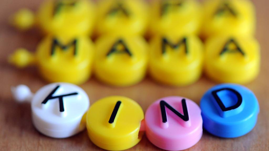 Der Nationalrat will die Stiefkindadoption erleichtern. (Symbolbild)