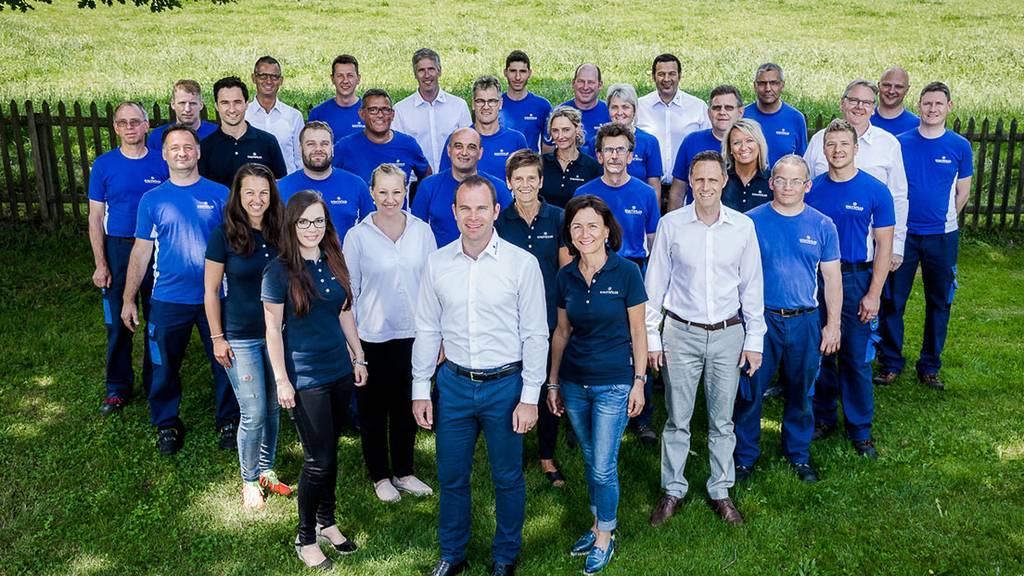 Das Team von Knutwiler mit CEO Stefan Suter (vorne in der Mitte).