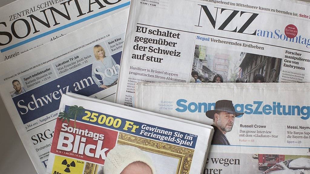 Eine Auswahl der Schweizer Sonntagszeitungen (Archivbild)