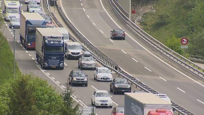 8 Kilometer Stau am Gotthard