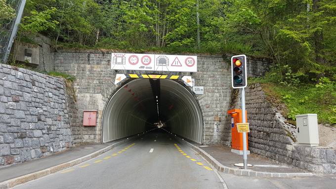 Hacker legen Ampel im Gnalp-Steg-Tunnel lahm