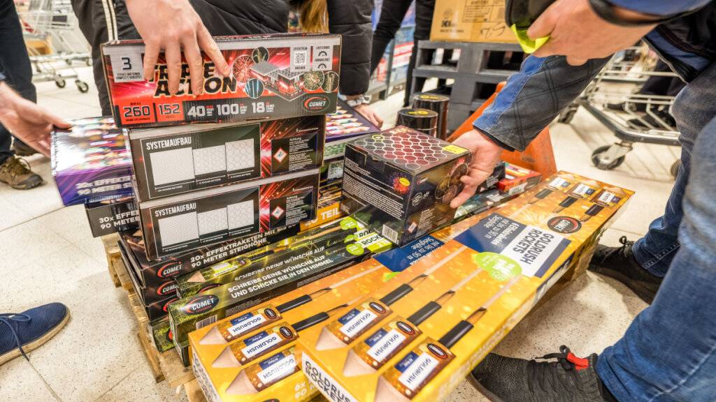Feuerwerksinitiative nach gescheitertem Gegenvorschlag vor dem Volk