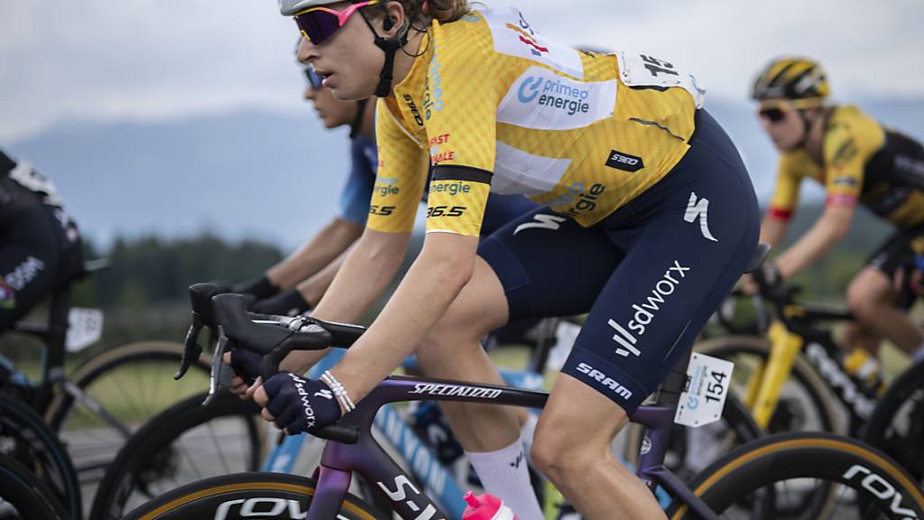 Marlen Reusser im Leadertrikot der Tour de Suisse, die sie in diesem Jahr für sich entschied