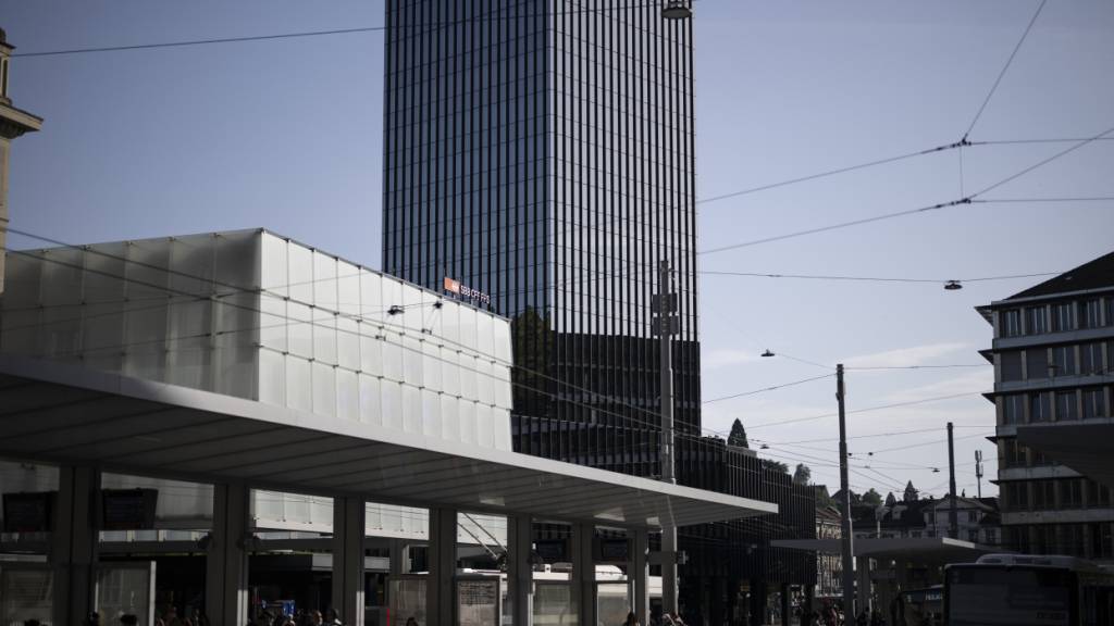 Der St. Galler Stadtrat soll seine Kompetenzen überschritten haben. Dies kritisiert die Geschäftsprüfungskommission. (Archivbild)