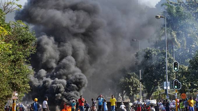 Demonstrationen gegen Plünderungen in Südafrika: Gewalt geht weiter