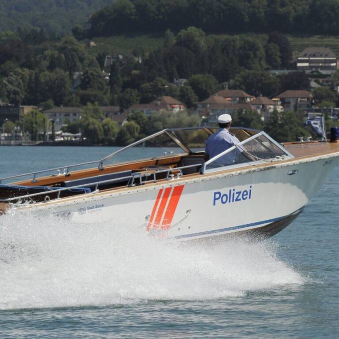 Polizei fischt Leiche aus Zürichsee — wohl kein Verbrechen
