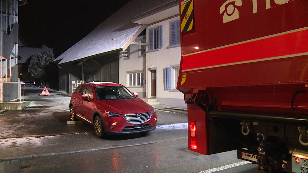 Erlinsbach (SO): Frau von Auto überrollt und schwer verletzt