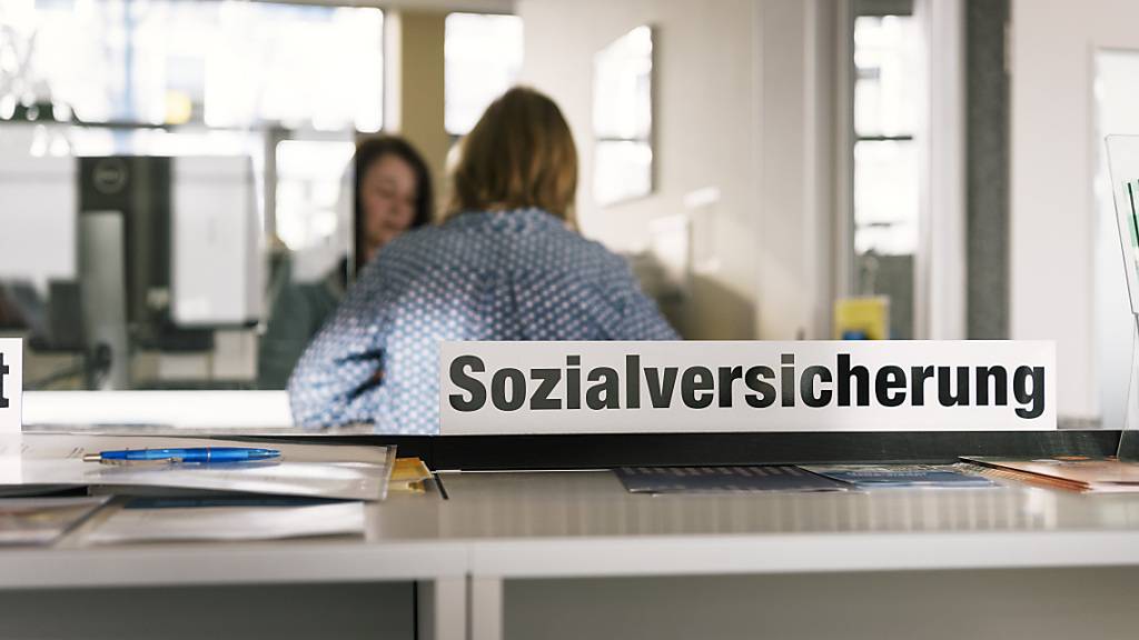 Der Gang aufs Sozialamt ist für viele Betroffene ein schwerer. (Themenbild)