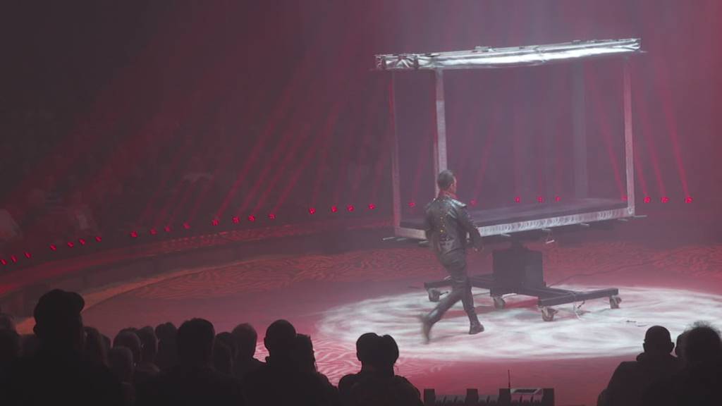 Circus Knie feiert Premiere in Luzern