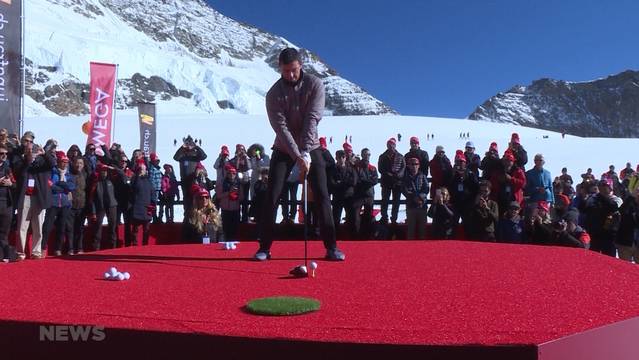 Golf spielen auf dem Aletschgletscher