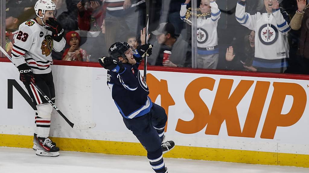 Nikolaj Ehlers gelingt der Siegtreffer für Winnipeg