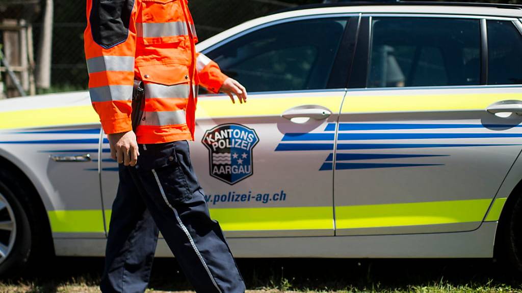Die Aargauer Kantonspolizei Aargau konnte einen der mutmasslichen Autoknacker festnehmen (Symbolbild).