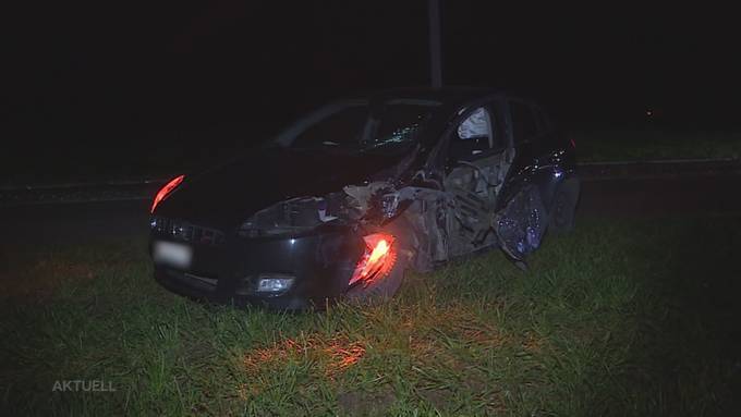 Unfall mit zwei Autos fordert drei Verletzte – darunter ein Kind