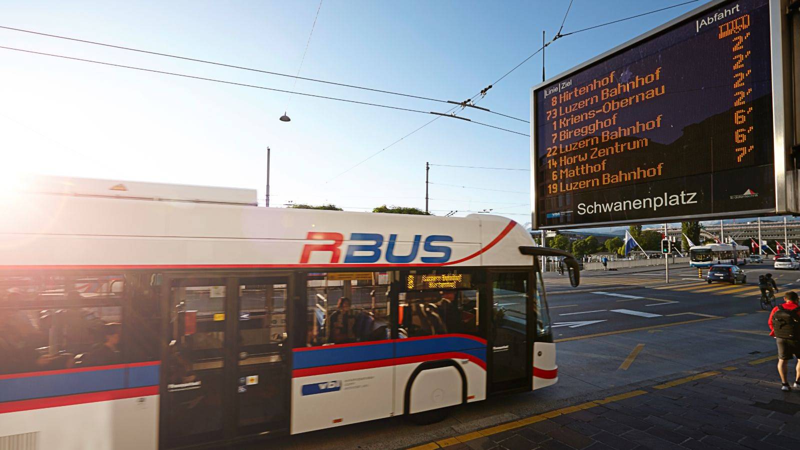RBus Öffentlicher Verkehr Schwanenplatz ÖV