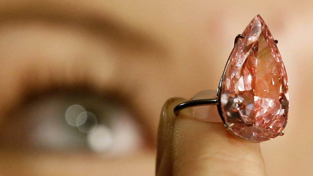 Der Diamant «Unique Pink» ging am Dienstag bei einer Versteigerung in Genf für 30,8 Millionen Franken an einen asiatischen Sammler. (Archivbild)