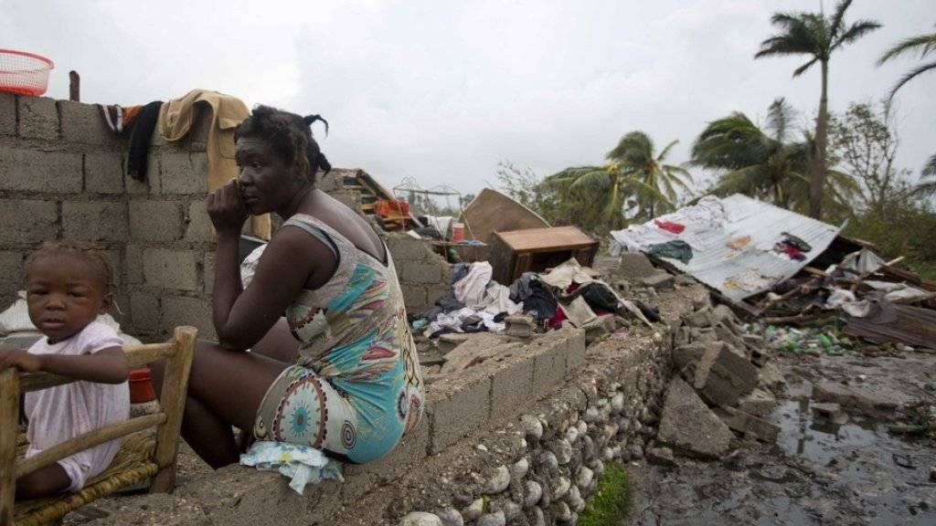 In Haiti hat der Wirbelsturm «Matthew» stark gewütet und tausende Menschen obdachlos gemacht. In Florida machen sich die Menschen deshalb auf das Schlimmste gefasst. Millionen sind auf der Flucht.