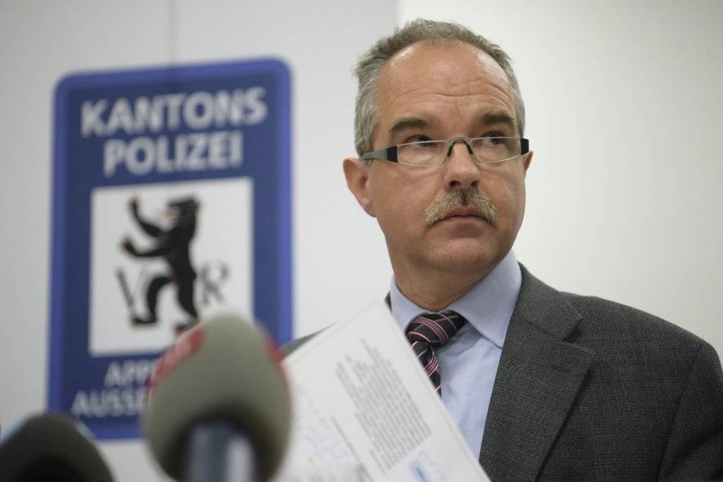 Reto Cavelti, Kommandant der Kantonspolizei Appenzell Ausserrhoden, blickt auf die Geschehnisse vom 3. Januar 2017 in Rehetobel zurück. (Archivbild)
