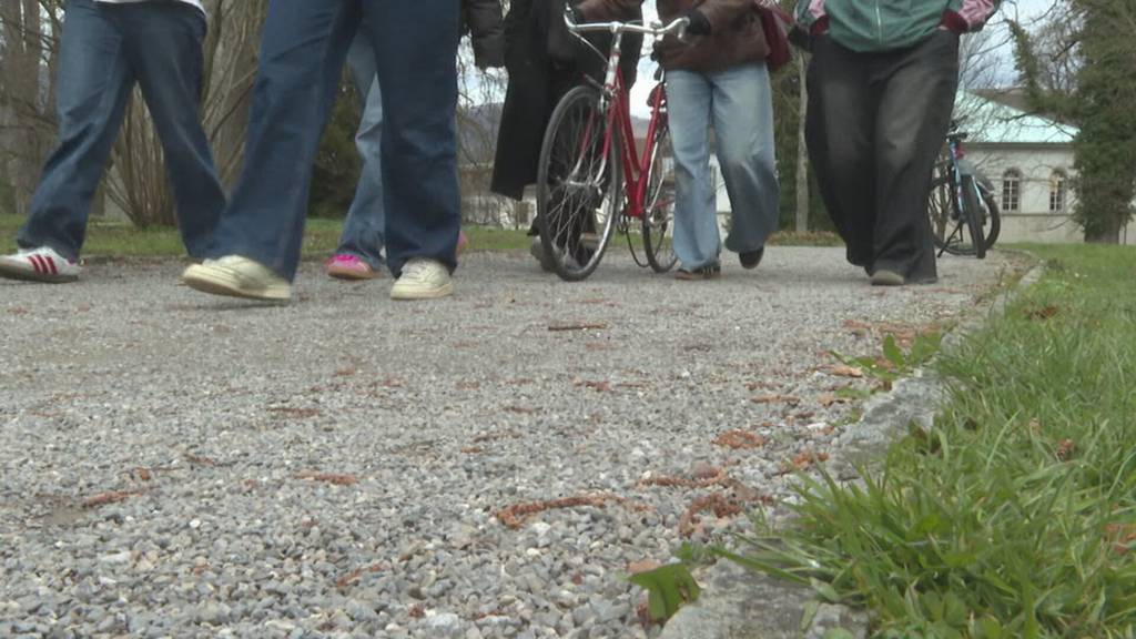 Auseinandergerissen: Teil der Abschlussklasse der Kanti Aarau muss Schule wechseln