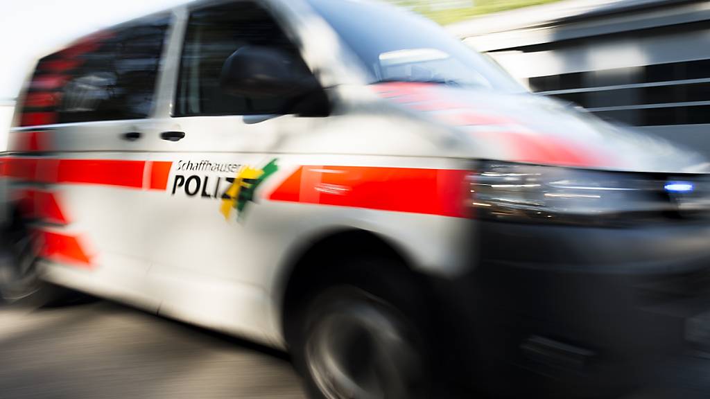 Die Schaffhauser Polizei rückte wegen eines mutmasslichen Exhibitionisten aus. (Symbolbild)