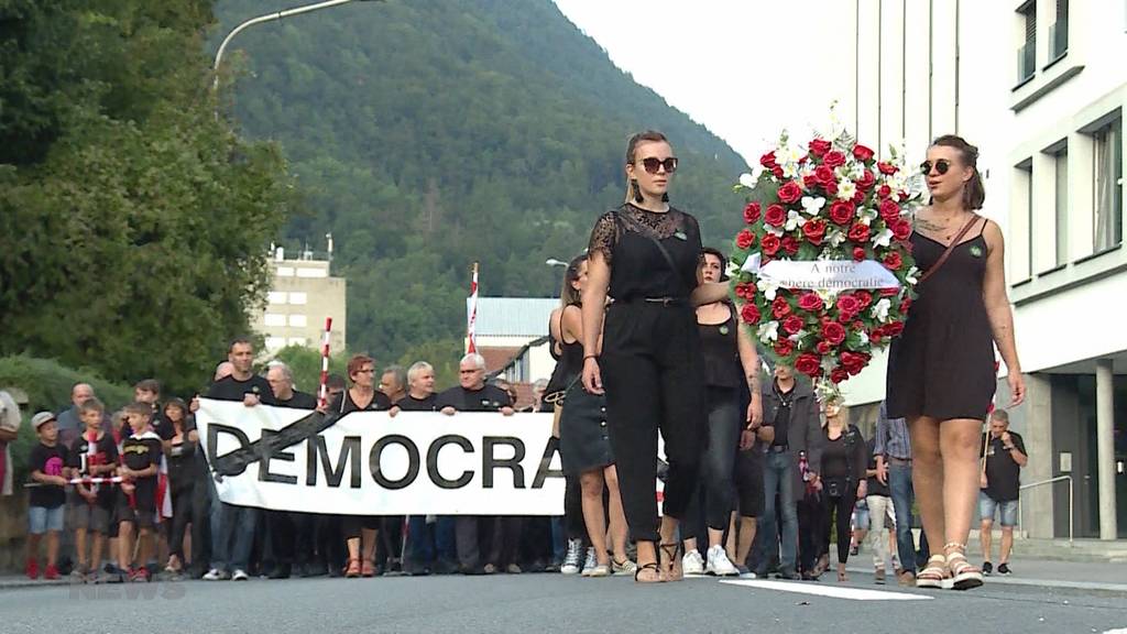 Tausende demonstrieren gegen Moutier-Entscheid