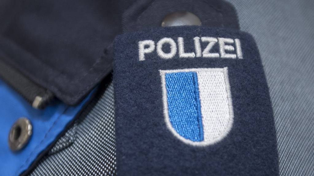 Die Luzerner Polizei hat in den letzten Tagen eine Vielzahl Betrugsversuche von falschen Polizisten und Spitexangestellten festgestellt. (Symbolbild)