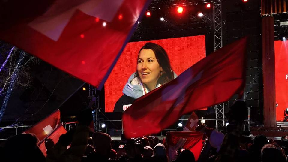 Wendy Holdener Medaillenzeremonie