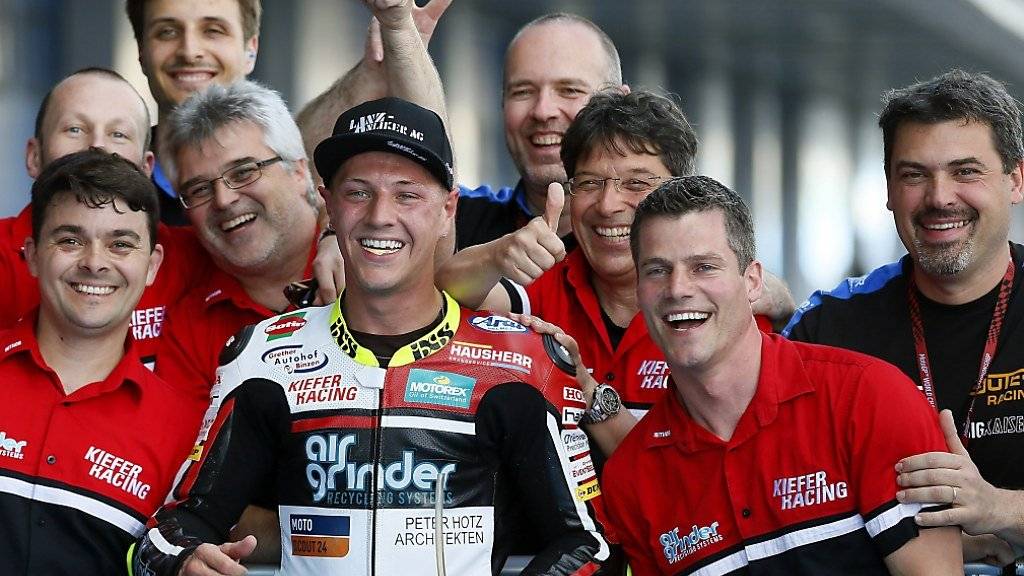 Dominique Aegerter und das Kiefer Racing Team, welches nach dem Tod von Besitzer Stefan Bradl auf den GP Malaysia verzichtet