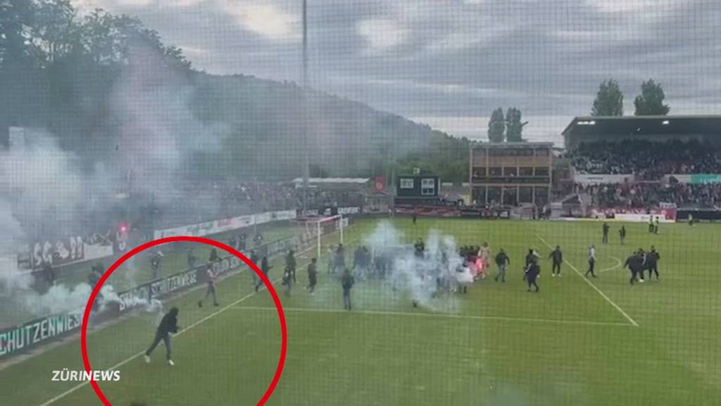 Fackelwurf mitten in die Fans: Schockierende Szenen in Winterthur