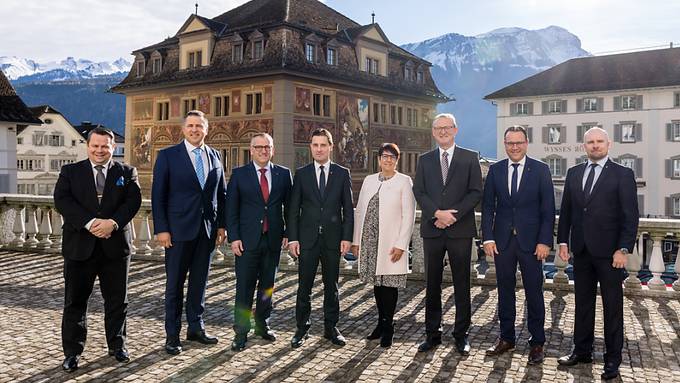Neun Personen kämpfen um sieben Schwyzer Regierungssitze