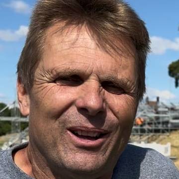 Urs Mühlemann, Mitgründer und Ressort Bau